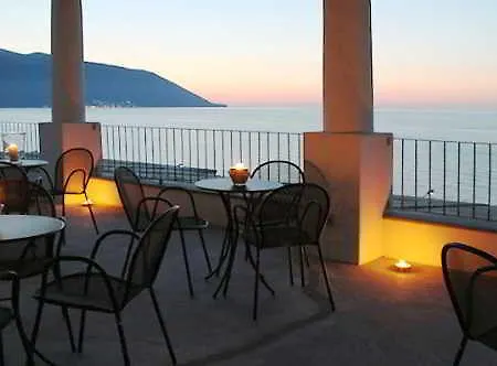 Hotel Cutimare - Aeolian Charme 4*