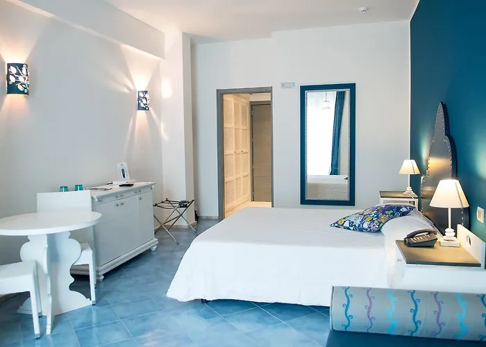 Hotel Cutimare - Aeolian Charme Acquacalda